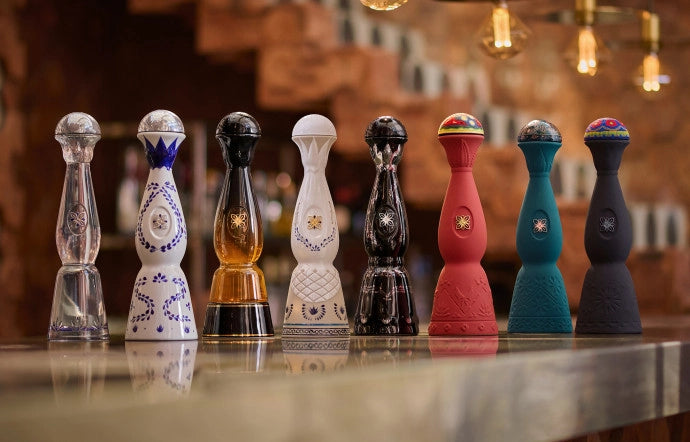 Tequilas et mezcals Clase Azul, une des maisons du rayon spiritueux de la Cave Larégnère