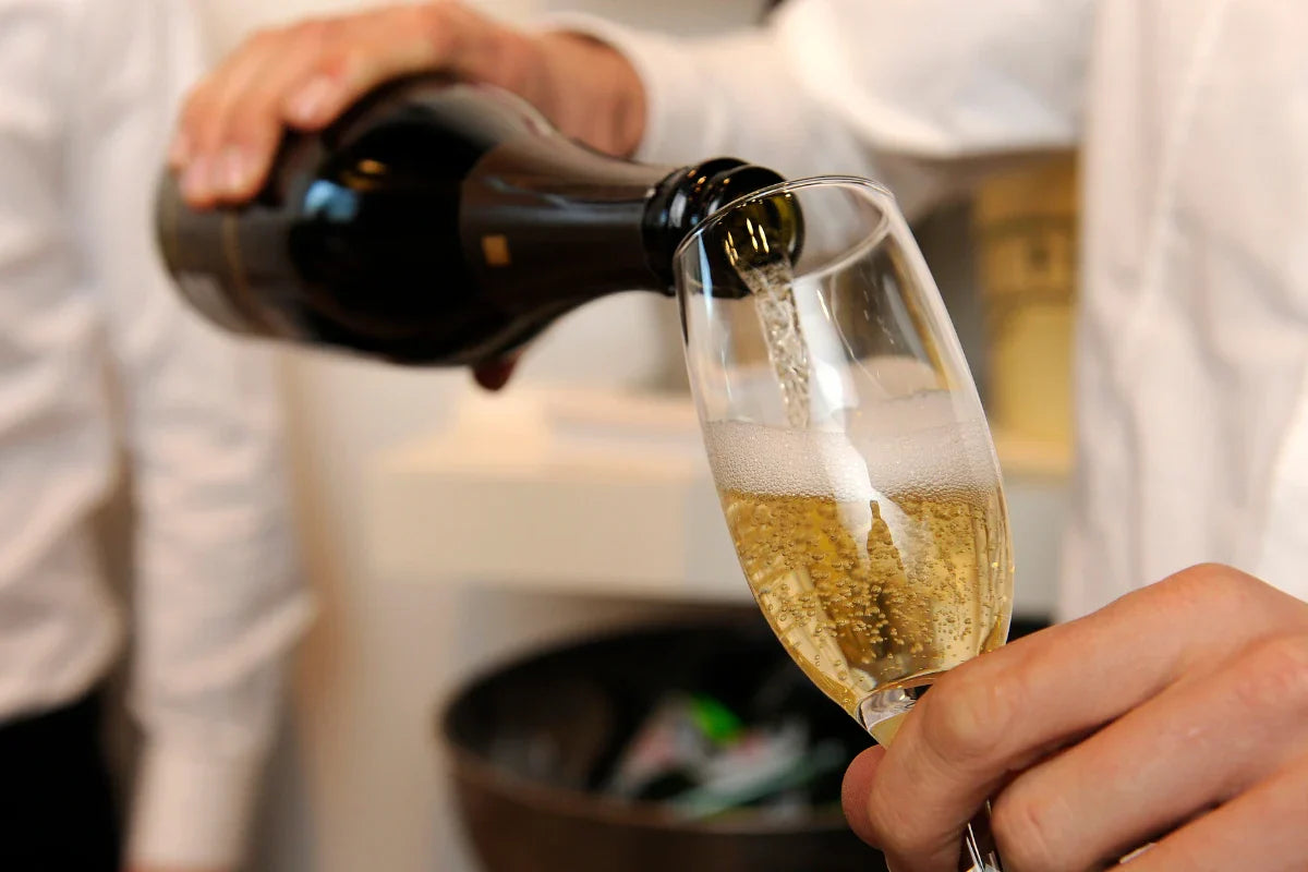 Champagne vs Crémant : quelles différences et lequel choisir ?