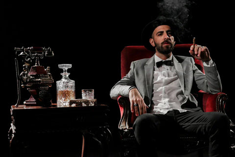 Soirée dégustation cigare et spiritueux : accord parfait entre un cigare cubain et un verre de cognac XO