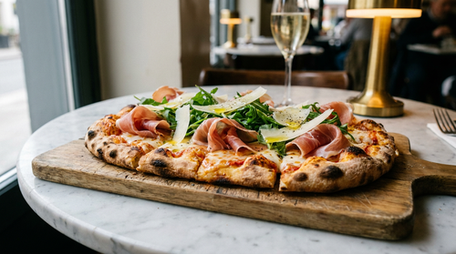 Pinsa jambon cru et roquette : la recette romaine, crudo e rucola