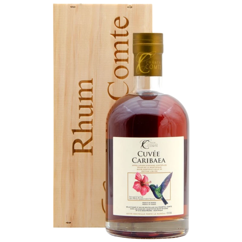 Bouteille de rhum vieux agricole de la Martinique sélectionné par Chantal Comte cuvée Caribaea 70cl