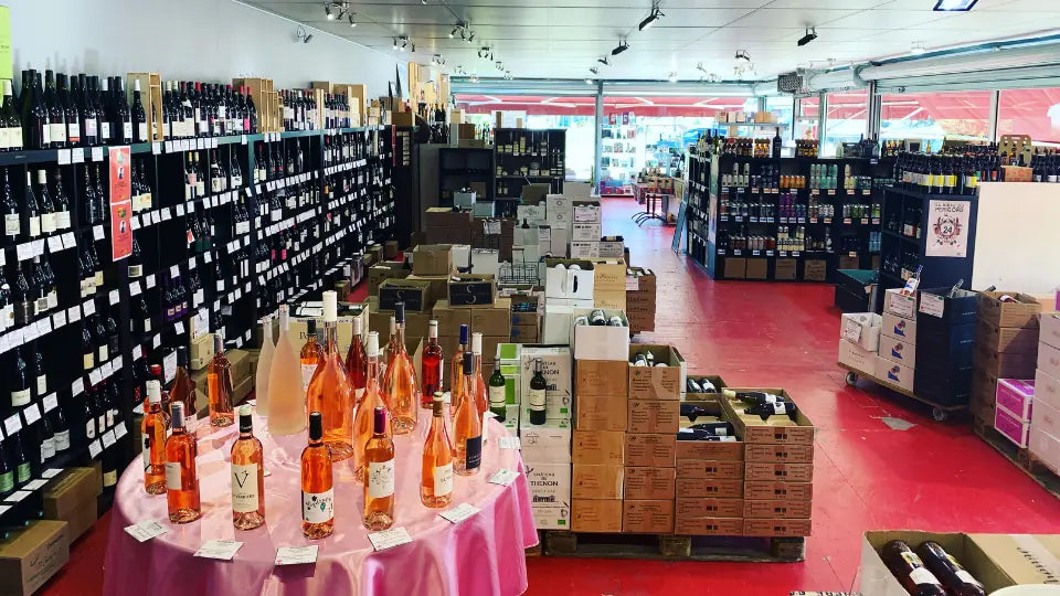 intérieur de la boutique Cave Larégnère de Creysse