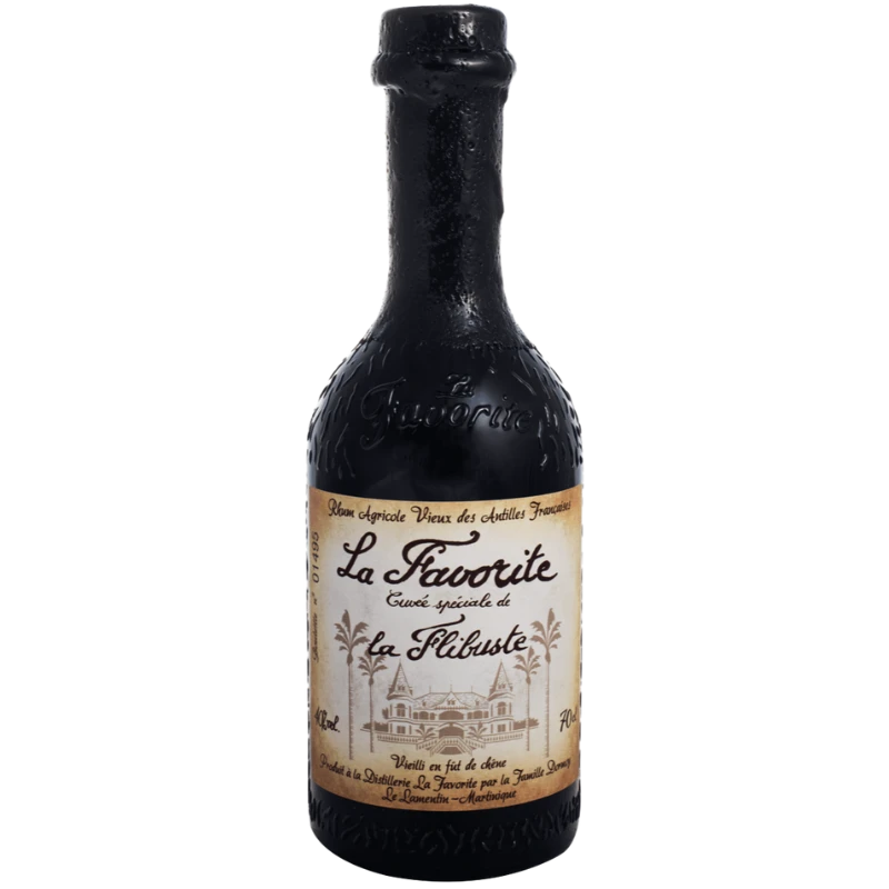 bouteille de rhum de la martinique de chez la favorite cuvée spéciale de la flibuste en 70cl