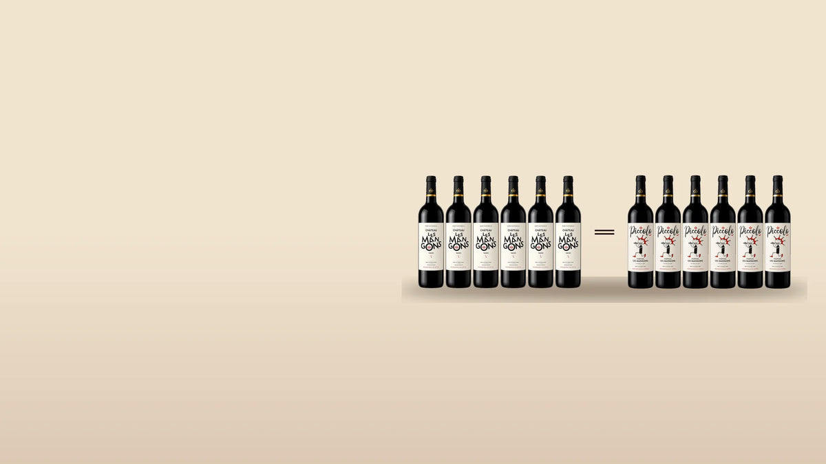 Six bouteilles de Château Les Mangons Saxo égalent six bouteilles de Château Les Mangons Piccolo, sur fond lin