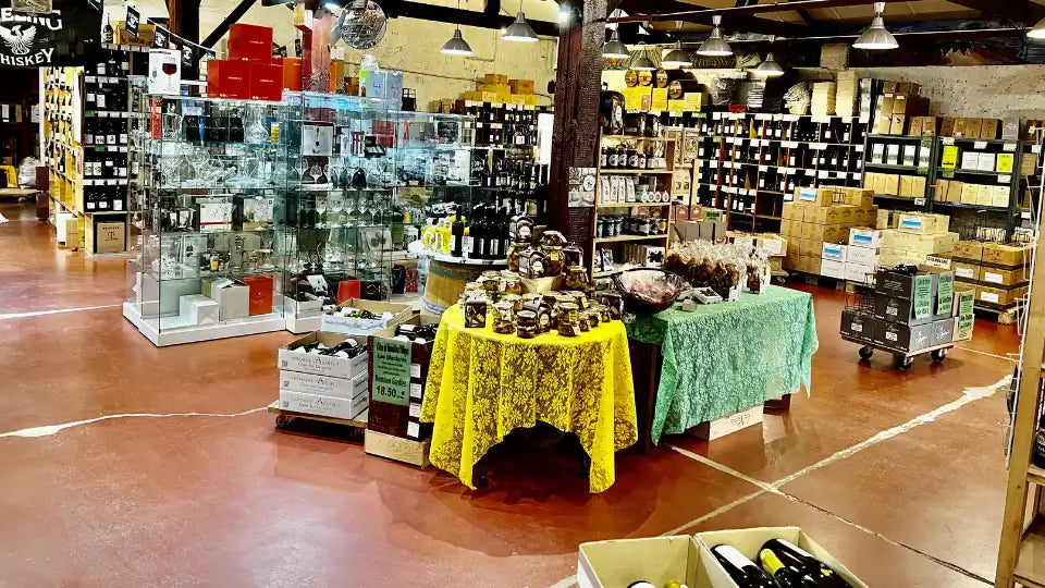Interieur de la boutique Cave Larégnère de Sainte Foy la Grande