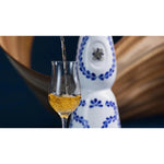 Tequila Clase Azul Reposado servie en verre
