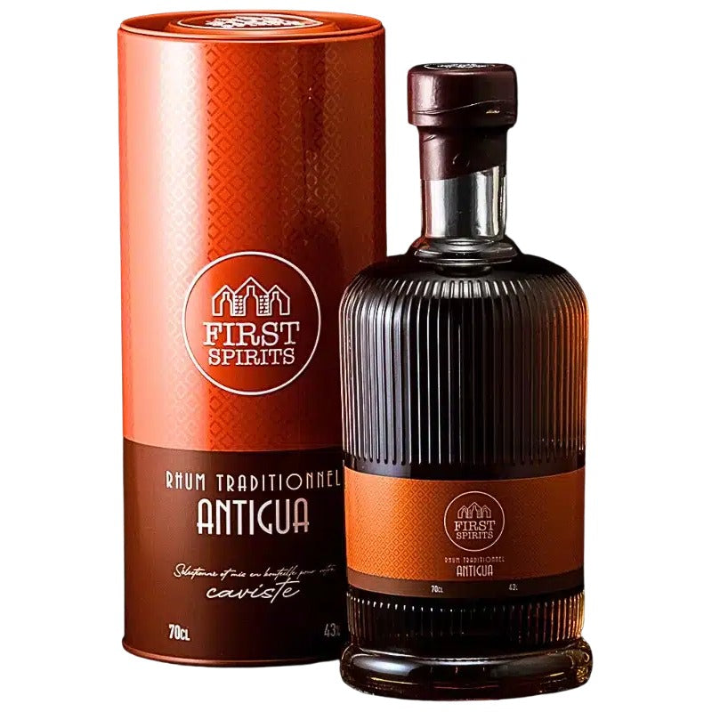 Bouteille de rhum vieux First Spirits Antigua, Caraïbes